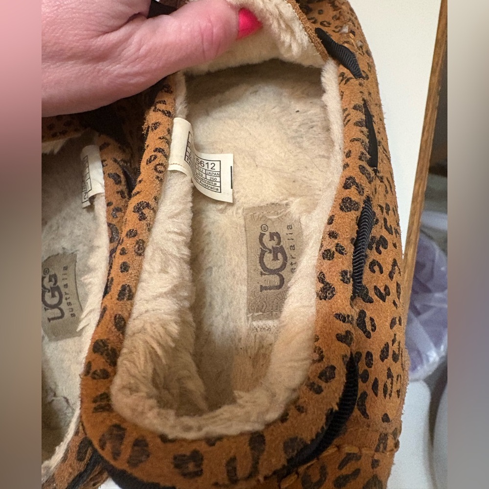 UGG Women's Leopard Print Moccasin Slippers - Tan and Black - Picture 5 of 7
